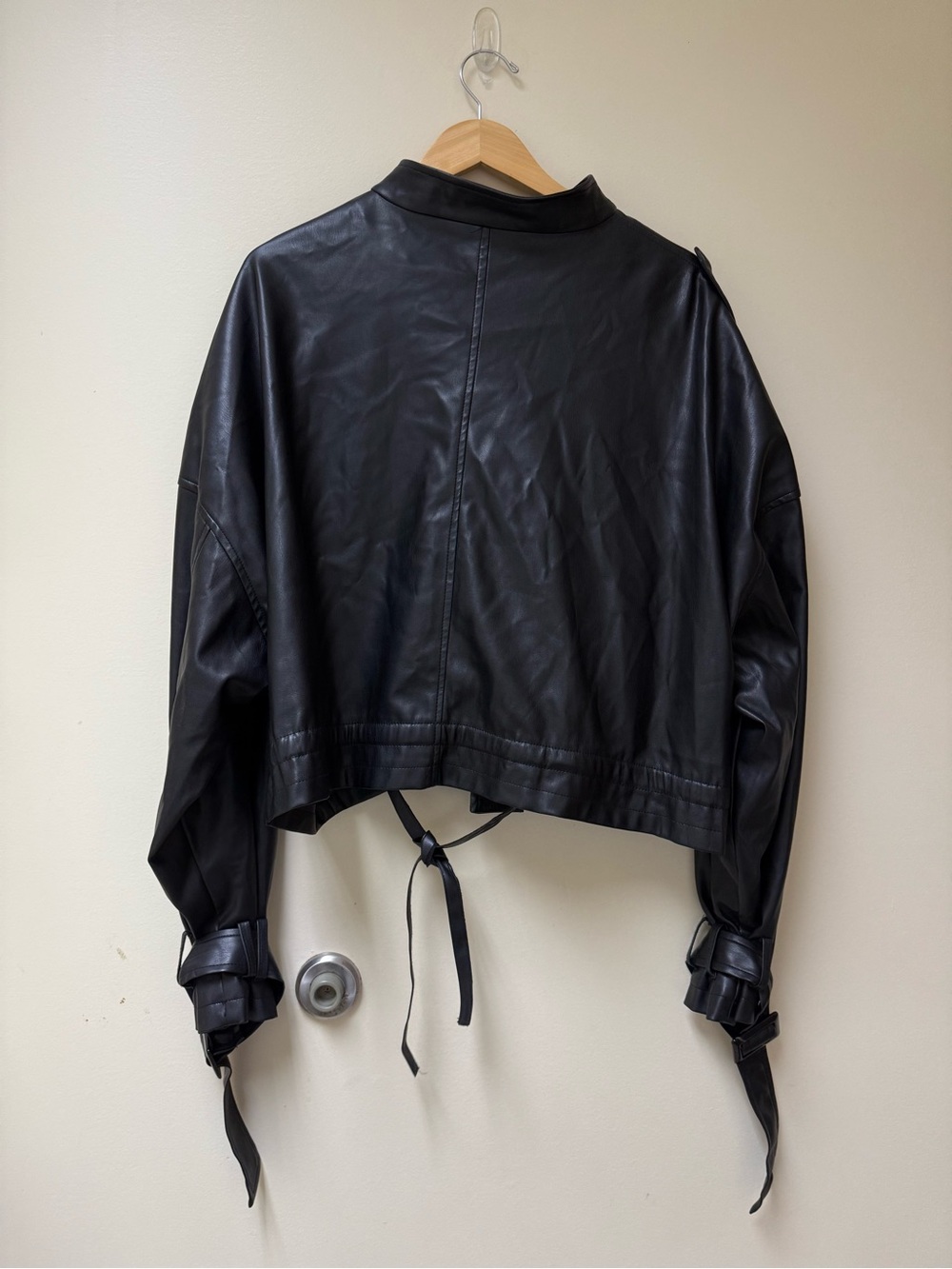 NWOT 🌑 RUVE oversized Cliva Jacket🌑 - Picture 4 of 10